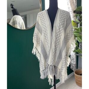 Nicole Marciano Fringe Poncho Ivory Gray Shawl‎ Coverup Boho Southwestern Wrap